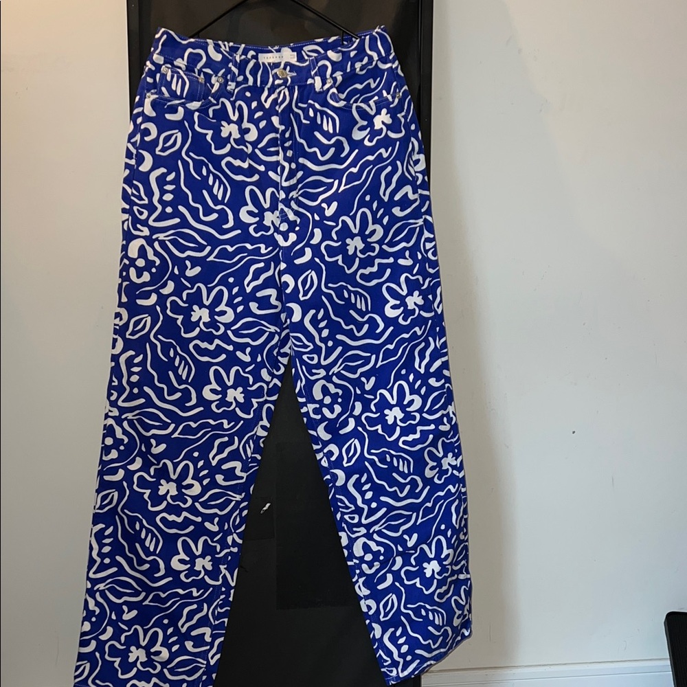 Topshop Blue and White Patterned Pants Mom Jeans
